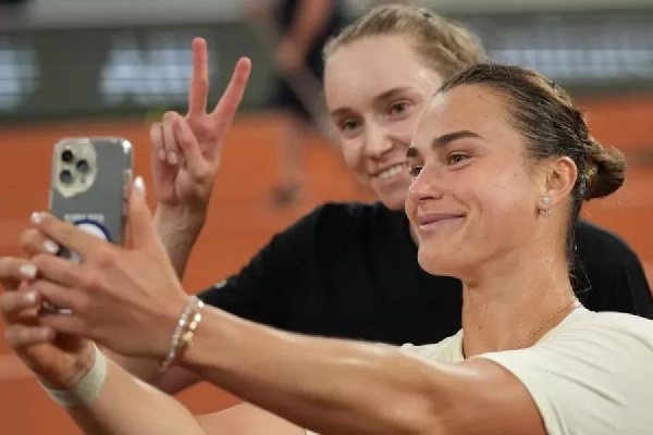 Рыбакина: "С Ариной Соболенко мне играть сложнее, чем с Игой Швентек, потому что она очень агрессивна"