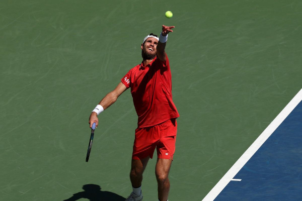 Хачанов победил в пятисетовом матче и вышел в 1/4 финала US Open-2026