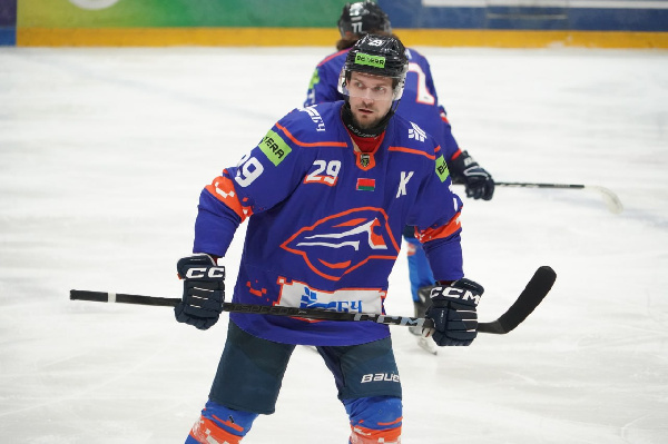Капитан оршанского "Локомотива" завершил игровую карьеру