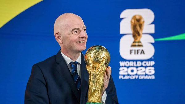 Названа причина, по которой президент ФИФА получил ливанское гражданство