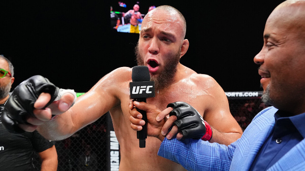 Бразильский боец после победы на UFC: "Я настоящий русский мужик, иду до конца"