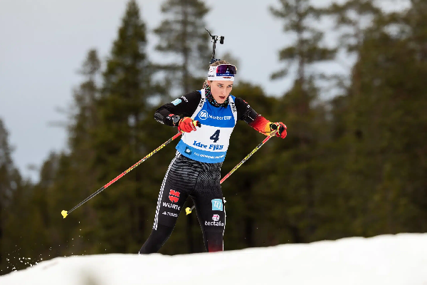 Обладательница "Большого хрустального глобуса" и ее менее именитые коллеги: Германия объявила состав на Кубок мира 