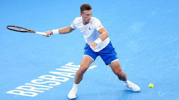 Действующий чемпион Брисбена покинул турнир из-за травмы