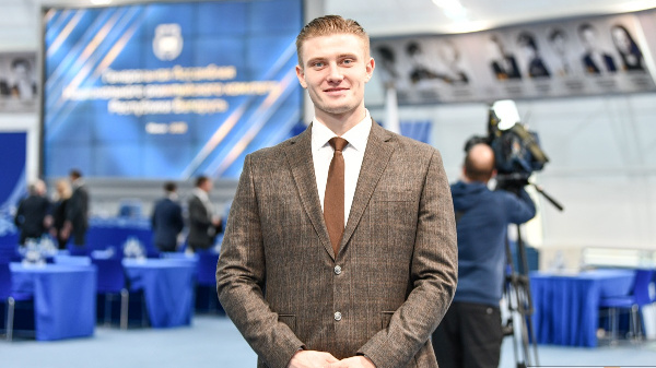 Евгений Золотой завоевал серебро на этапе Кубка мира в Севилье