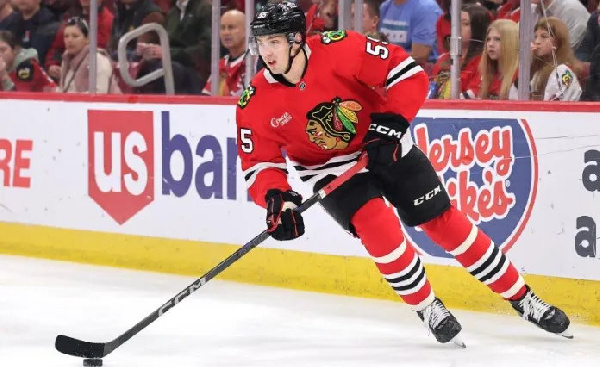 Артем Левшунов вошел в топ-3 худших игроков НХЛ сезона-2025/26 по важному показателю