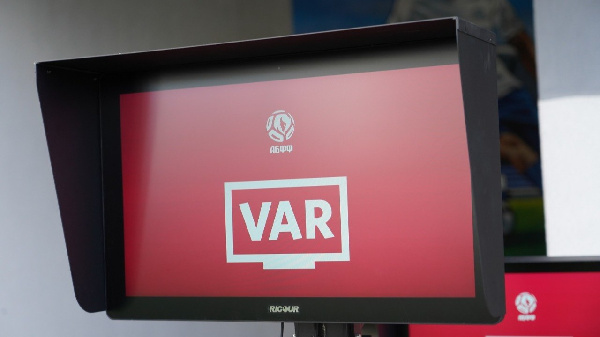 В Доме футбола показали мобильный комплекс VAR (ВИДЕО)
