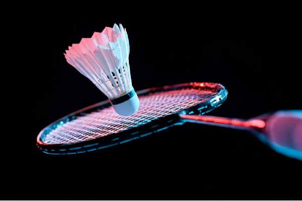 Всемирная федерация бадминтона переходит на синтетические воланы: в чем причина?