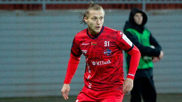 Экс-игрок "Минска" подписал контракт с футбольным клубом "Витебск"