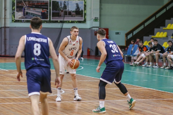 "Гродно-93" и "Борисфен" на уровне. В баскетбольном ЧБ стартовали четвертьфиналы