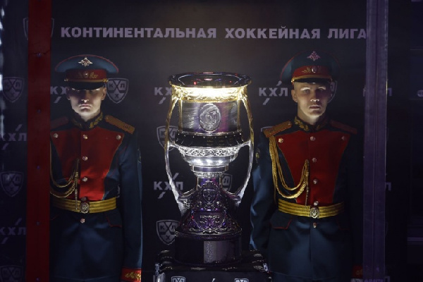 Спортивный директор "Адмирала": "КХЛ — это вторая лига мира, после НХЛ"