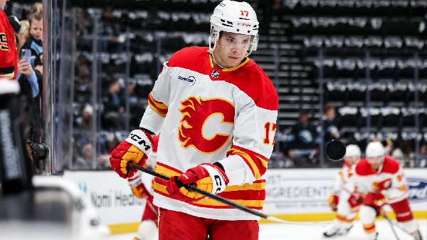 "Калгари" Шаранговича уступил "Анахайму" в матче НХЛ