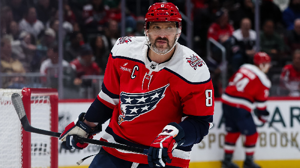 Овечкину осталась одна шайба, чтобы стать первым игроком века, проведшим 21 сезон с 20+ голами