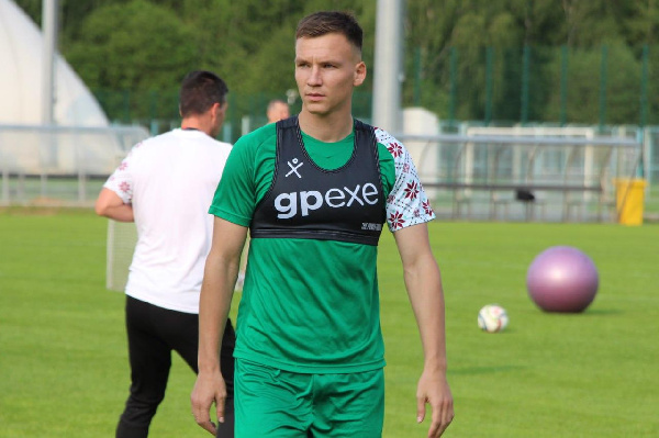 Футболист сборной Беларуси подписал контракт с "МЛ Витебск"