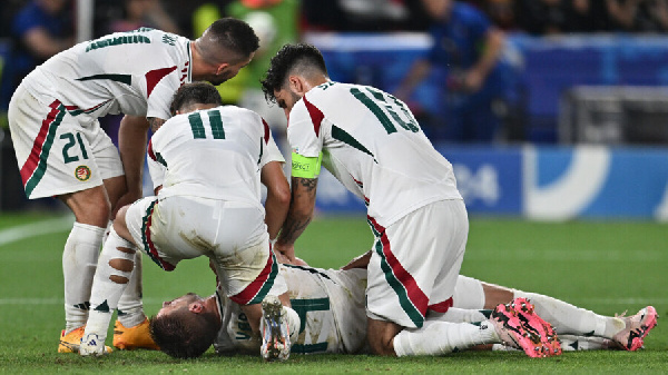 Венгерский футболист Варга перенес операцию после инцидента в матче Венгрия — Шотландия