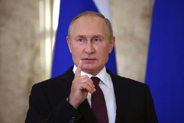 "МОК сам политизирует спорт". Владимир Путин поддержал идею олимпийского перемирия