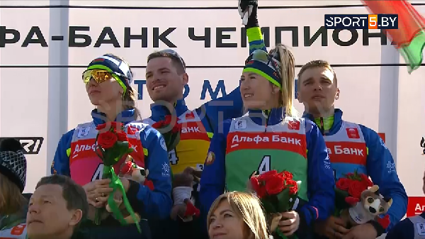 На церемонии награждения чемпионата России по биатлону включили гимн Беларуси