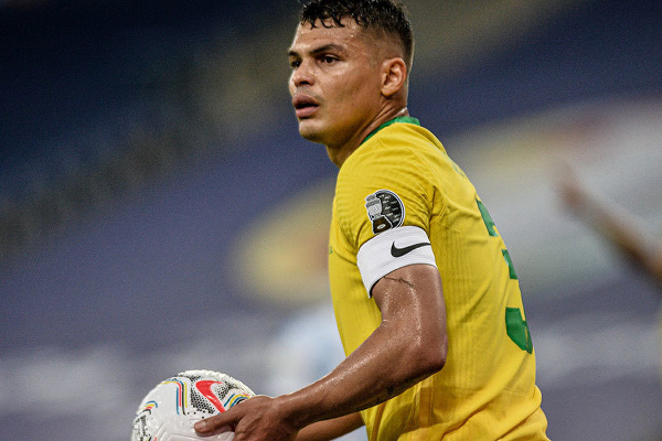 41-летний Тьяго Силва вернулся в Европу: где будет играть бразилец?