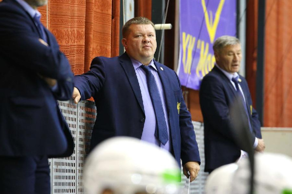 Дмитрий Кравченко: "Анекдоты рассказывал, как нужно забивать"