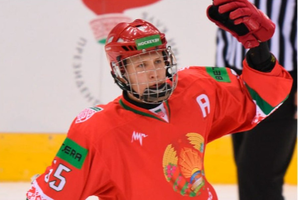 Юниорская сборная Беларуси обыграла женскую сборную России U-18, забросив восемь шайб