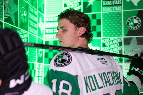 "Техас" Колячонка обыграл "Манитобу" в единственном матче игрового дня АХЛ