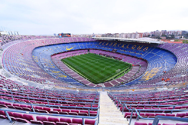 Стало известно, когда "Барселона" вернется на "Камп Ноу"