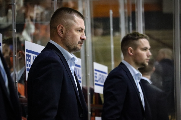 "Дали сопернику гандикап, потом собрались": Мезин — о поражении от "Металлурга"