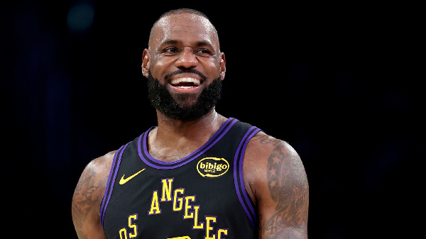 Леброн Джеймс сравнялся с Абдул-Джаббаром по количеству побед в истории НБА