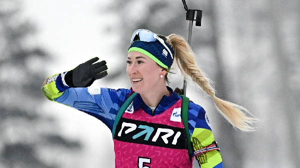 Смольские встретили Лазовского в аэропорту и улетели вместе на Эльбрус