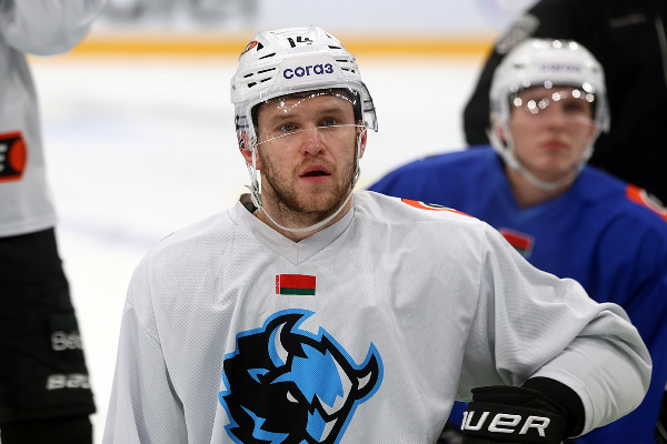 КХЛ отменила большой штраф, наложенный на форварда минского "Динамо"