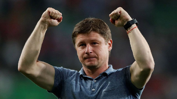 Алексей Бага стартовал с победы в саратовском "Соколе" над лидером ФНЛ, Павел Забелин отметился голевой передачей