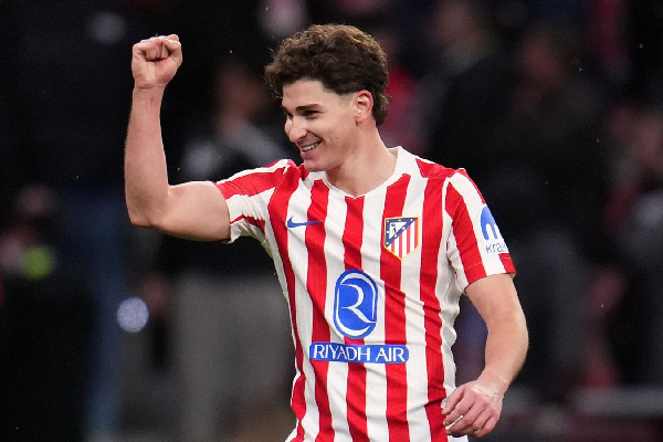 "Атлетико" готов платить своему нападающему более € 10 млн, чтобы он не ушёл