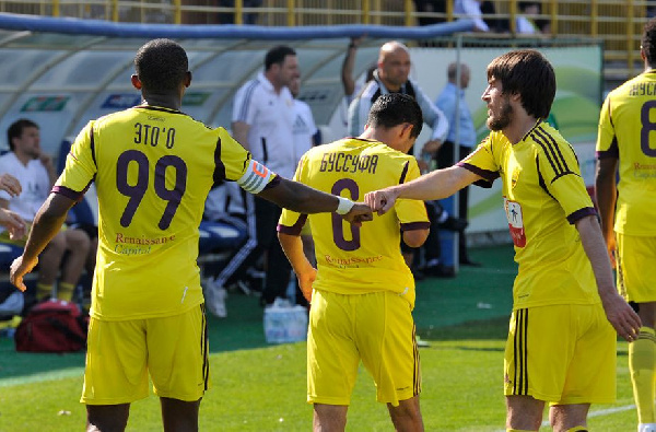 Земельные участки, квартиры и машины: суд конфисковал имущество основателя "Анжи" на 1,2 млрд рублей