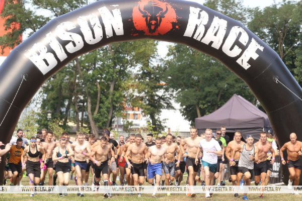 В Бресте на "Bison Race" вышло более 1 тыс. экстремалов