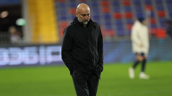 Стали известны подробности увольнения главного тренера "Крыльев Советов"