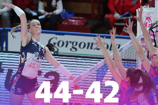 В Серии А сыграли сет со счётом 44:42
