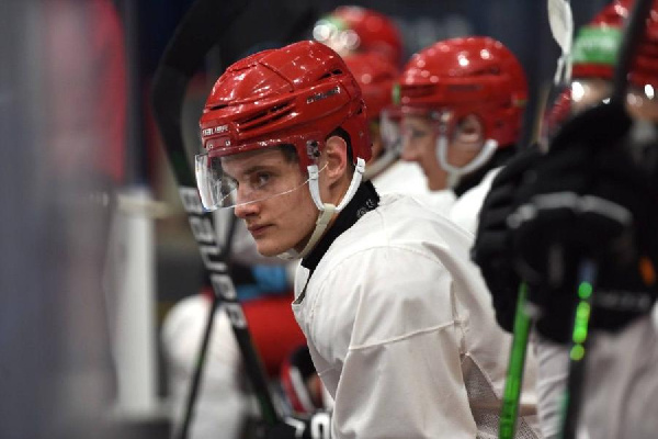 Лошко, Боурош и Сидоров попали в итоговый рейтинг драфта НХЛ по версии FCHockey
