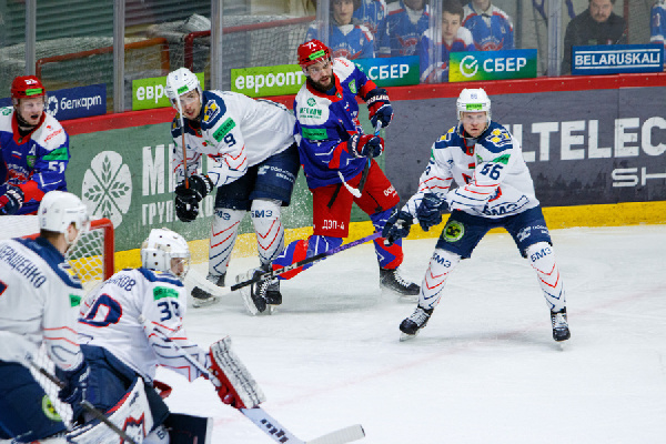 Новички сработали: "Металлург" сократил отставание от "Славутича" в финале Кубка Президента