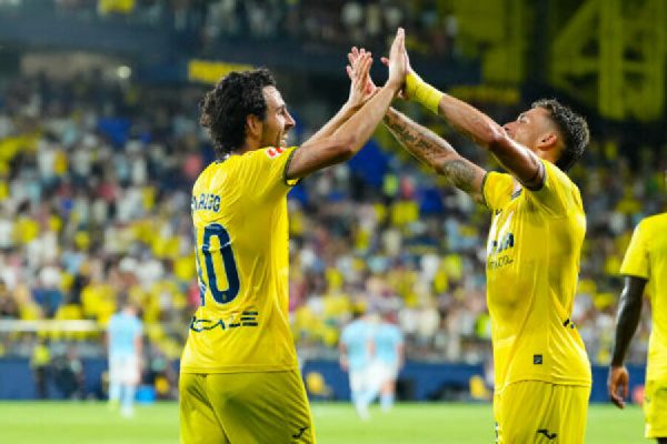 Непотопляемая "субмарина": "Вильярреал" обыграл "Валенсию" и укрепился в топ-3 Ла Лиги