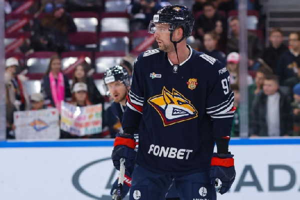 "Хотели одно, оказалось по-другому": агент Кузнецова высказался об игре форварда за "Металлург"