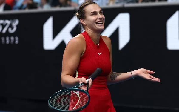 "Чувствую себя особенной". Арина Соболенко счастлива в красном платье на Australian Open