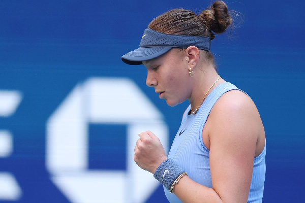 Уступившая Соболенко в финале US Open теннисистка вышла в третий круг турнира в Пекине