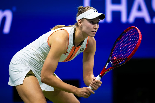 Рыбакина — пятая теннисистка, которая повесила "баранку" Иге Швентек
