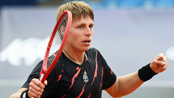 Белорусский теннисист вышел в 1/8 финала турнира ITF в Китае