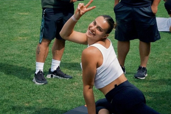 Арина Соболенко сыграла с известной телеведущей и блогером: Видео