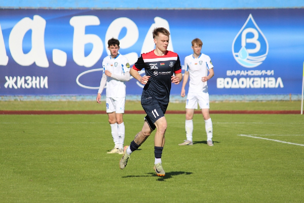 "Побриться наголо? Готов на все!": Нападающий "Барановичей" рассказал, что будет делать ради чемпионства первой лиги