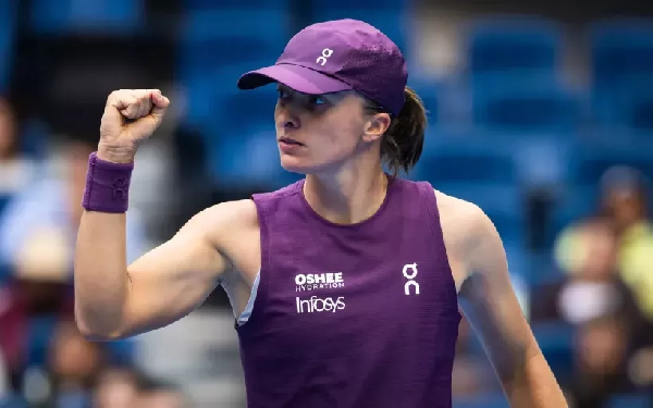 Ига Швёнтек обошла Серену Уильямс по победам на "тысячниках"