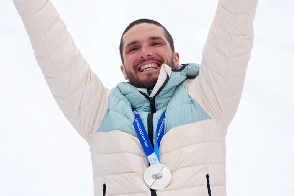 Единственный российский призер ОИ-2026 получит в подарок квартиру: "Это результат колоссального труда"