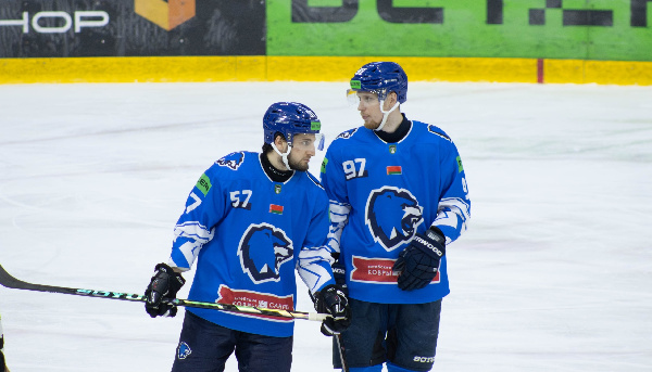 "Витебск" на домашнем льду не оставил шансов "Металлургу" в матче экстралиги