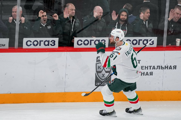 "Ак Барс" с Фальковским в составе "всухую" обыграл "Амур" Андриевского