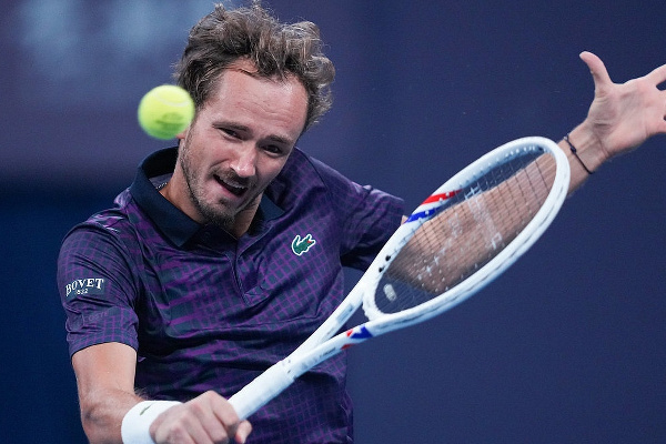 Даниил Медведев впервые с июня сыграет в полуфинале турнира ATP